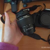 Canon EOS 2000D + accessori 