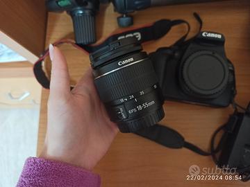 Canon EOS 2000D + accessori 