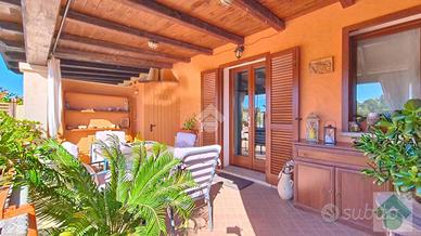 VILLA A SCHIERA A ARZACHENA