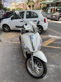 Piaggio Medley 125