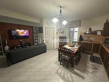 Solusione semi-indipendente di quattro vani e dopp