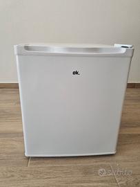 frigorifero marca OK di piccole dimensioni 