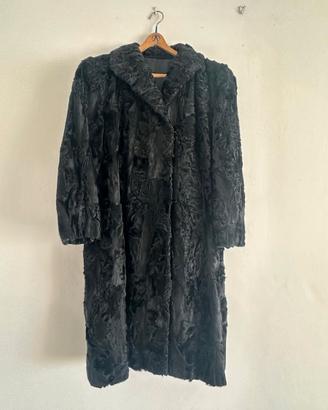 Pelliccia vintage nera lunga