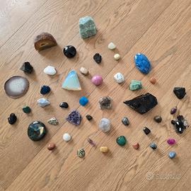 set di 45 pietre da collezione 