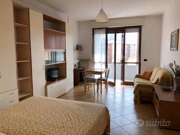 Monolocale con balcone a Sesto san Giovanni