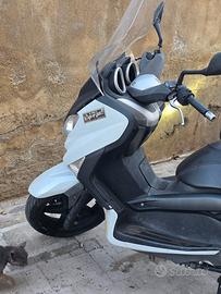 Ricambi xmax 2011