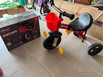 Triciclo Chicco Ducati