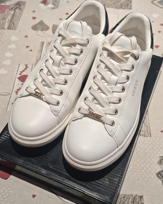 SNEAKERS DONNA GUESS 40