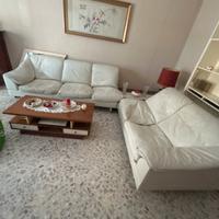 Divano Frau 5 posti + tavolino annesso