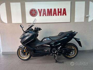 Yamaha TMAX 560 XP500A DX MDBNM4 DARK PETROL