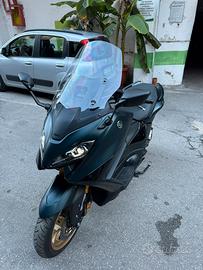 Tmax 560 tech max