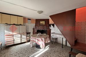 Appartamento Vico nel Lazio [Cod. rif V014VRG]