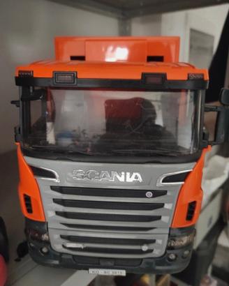 Camion rifiuti 