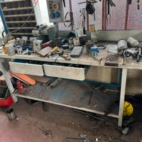 Banco da lavoro in ferro pesante