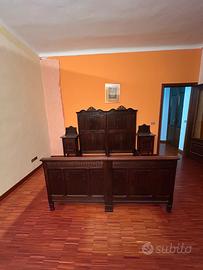 Camera da letto inizio 900 in noce restaurata