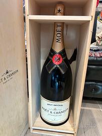 Bottiglia vintage Moet Chandon Mathusalem 6 lt