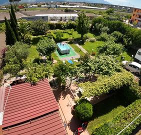 Nocera inferiore -incantevole giardino