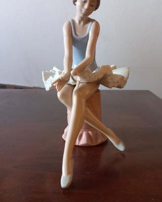 Ceramiche in porcellana NAO by Lladró.