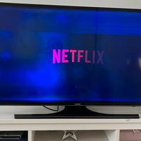 Samsung Smart TV 40” -6JU6400