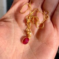 Collana argento dorato e ciondolo zircone rosso