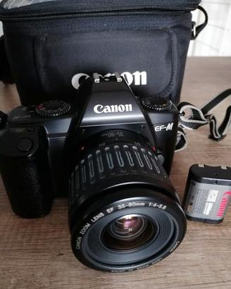 Macchina fotografica Canon EF-M