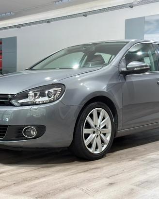 VOLKSWAGEN GOLF 1.6TDI 105CV HIGHLINE 1HANDE
