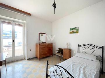 Stanza in Via Monforte