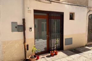 Ampio Monolocale con vano deposito