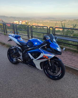 Suzuki gsxr 600 k7