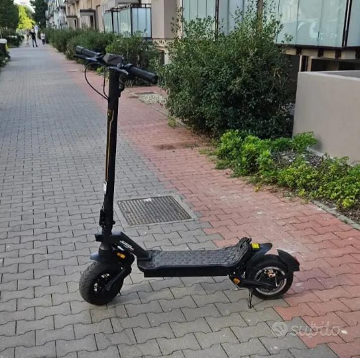 Monopattino elettrico Biciclette In vendita a Cosenza