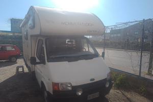 Ford Transito 2.5 diesel. pronto per partire