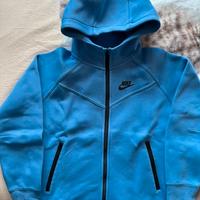 Nike tech
