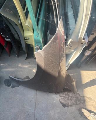 PARAFANGO ANTERIORE SINISTRO RENAULT MEGANE ANNO:2