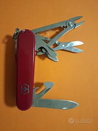 victorinox deluxe tinker coltellini e multitool