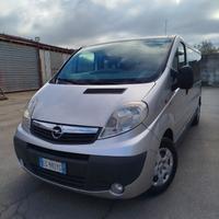 Opel Vivaro 9 posti