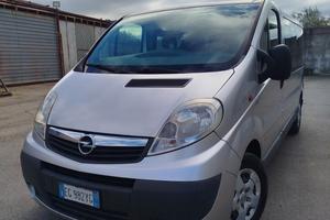 Opel Vivaro 9 posti