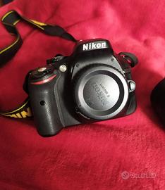 Nikon D5200 con accessori