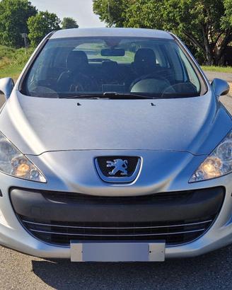 Peugeot 308 1.6 HDi 110 CV