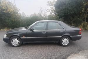 Mercedes Benz C-180 elegance