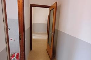 Via dei Colombi ufficio 4 camere+bagno nuovo+sala