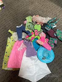 Lotto vestiti barbie