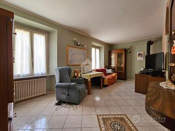 4 LOCALI A CASTEL BOGLIONE