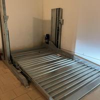 SOLLEVATORE AUTOMOBILE