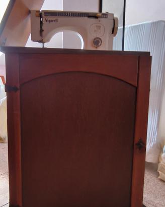Macchina da cucire  Marca Vigorelli