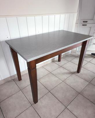Tavolo da pranzo allungabile 