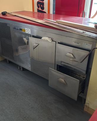 Elettrodomestici pizzeria