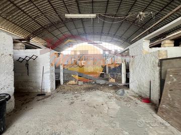 Capannone zona cozzo pantano rif2232