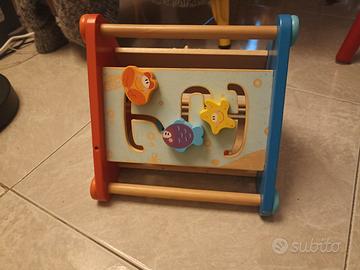 Gioco multi attività in legno - bimbi 0-3 anni