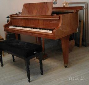 pianoforte  a  coda