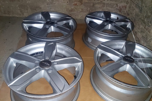 Cerchi in lega Audi A3 da 16 pollici